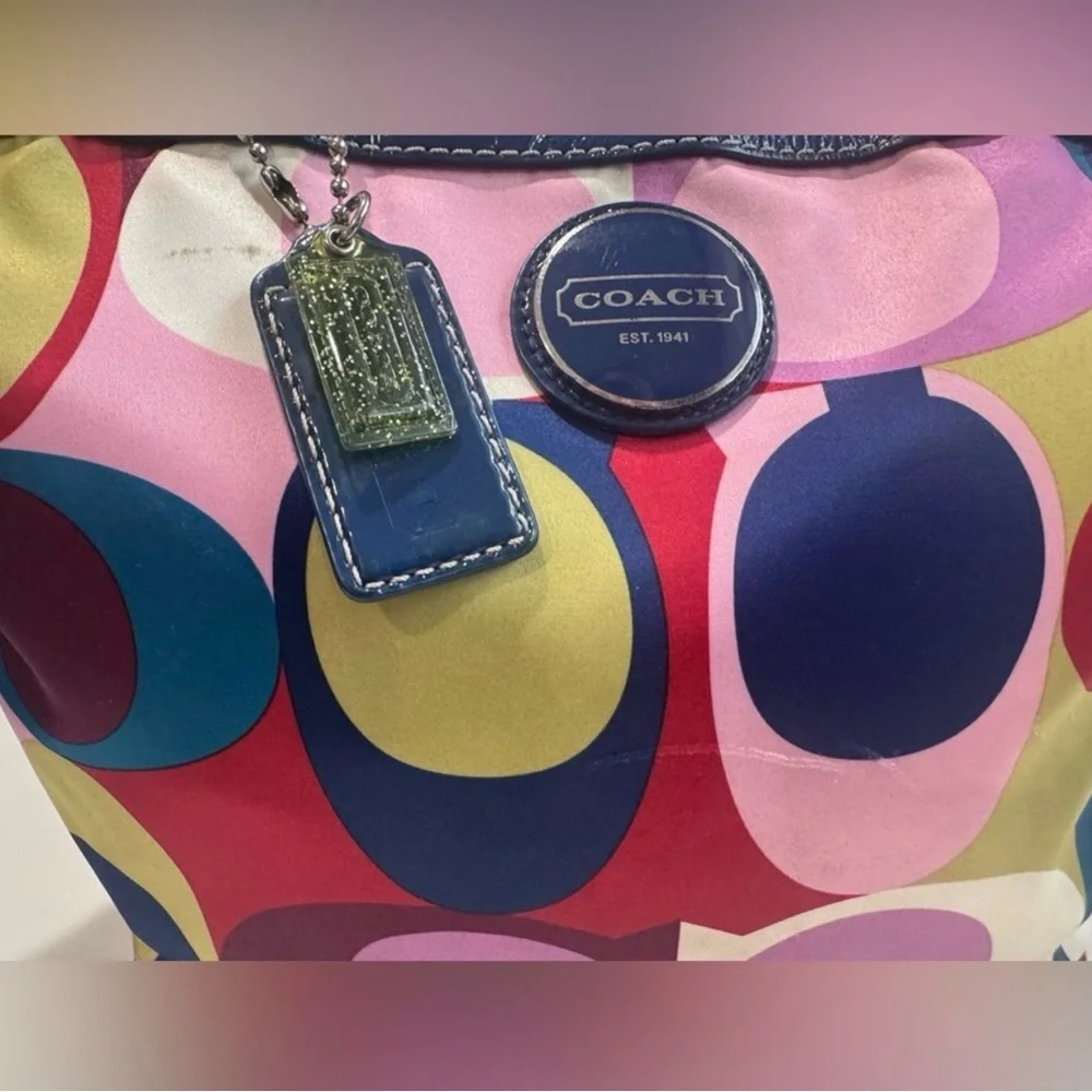 Coach Signature Scarf Print Multicolor Satin Logo 2 Piece Set - Picture 8 of 12